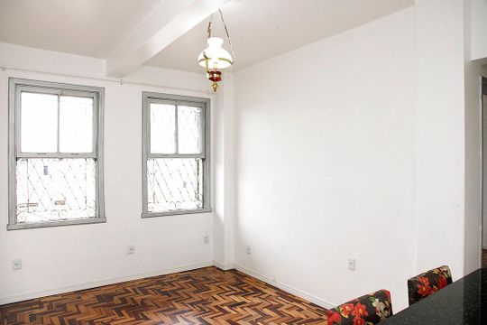 Sala de apartamento para alugar com 2 quartos, 70m² em Cidade Baixa, Porto Alegre