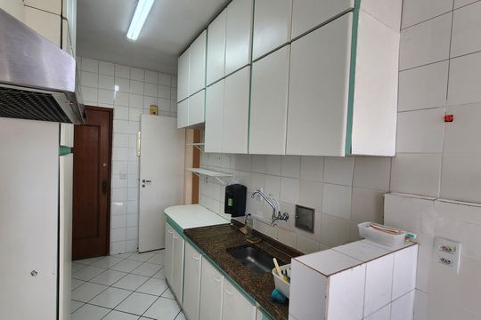 Cozinha de apartamento à venda com 2 quartos, 55m² em Méier, Rio de Janeiro
