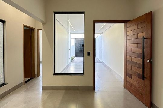 Sala de casa à venda com 3 quartos, 110m² em Granja Cruzeiro do Sul, Goiânia