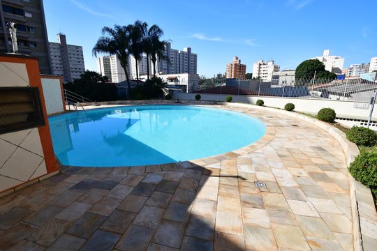 Área comum - Piscina de apartamento para alugar com 2 quartos, 60m² em Centro, Campinas
