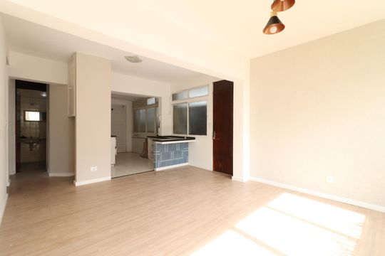 Sala de apartamento para alugar com 2 quartos, 72m² em Centro, Campinas