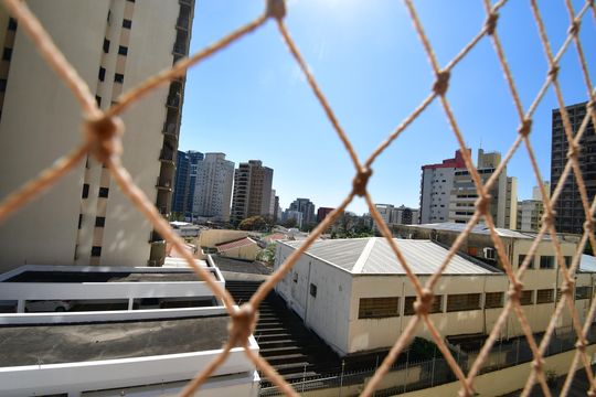 Vista da sala de apartamento para alugar com 2 quartos, 60m² em Centro, Campinas