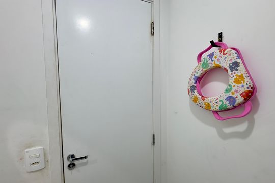 Banheiro de apartamento à venda com 2 quartos, 37m² em Vila das Bandeiras, Guarulhos