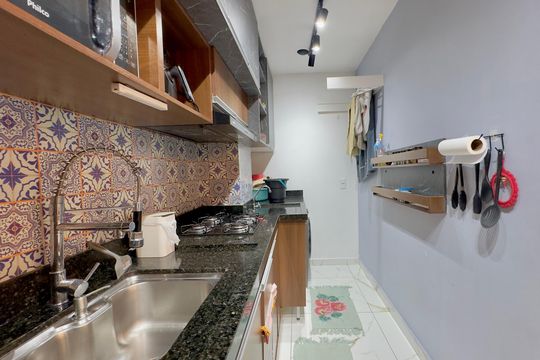 Cozinha de apartamento à venda com 2 quartos, 37m² em Vila das Bandeiras, Guarulhos