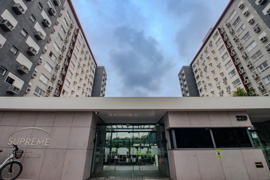 Fachada de apartamento para alugar com 2 quartos, 59m² em Jardim do Salso, Porto Alegre