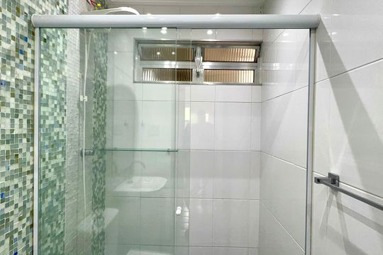 Banheiro de apartamento para alugar com 1 quarto, 45m² em Vila Mariana, São Paulo