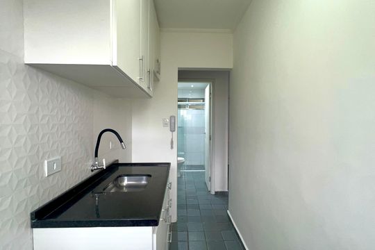 Cozinha de apartamento para alugar com 1 quarto, 45m² em Vila Mariana, São Paulo
