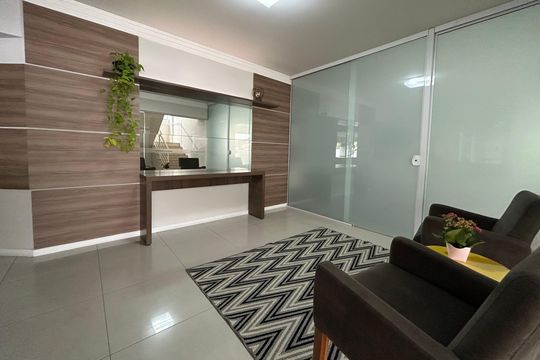 Hall de entrada de apartamento para alugar com 2 quartos, 69m² em Itacorubi, Florianópolis
