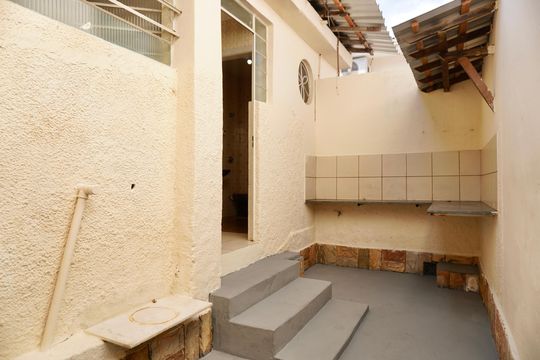 Área de Serviço de casa para alugar com 2 quartos, 87m² em Santa Ines, Belo Horizonte