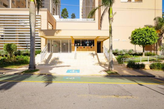 Fachada de apartamento para alugar com 2 quartos, 58m² em Vila Arriete, São Paulo
