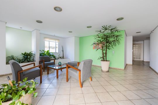 Hall social de apartamento para alugar com 2 quartos, 52m² em Alto de Pinheiros, São Paulo