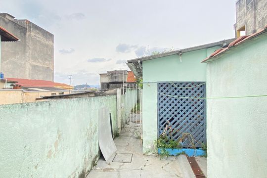 Casa à venda com 1 quarto, 227m² em Jaguaribe, Osasco