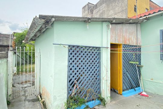 Área externa de casa à venda com 1 quarto, 227m² em Jaguaribe, Osasco