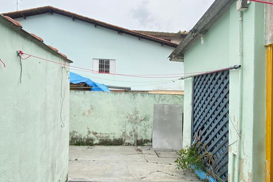 Área externa de casa à venda com 1 quarto, 227m² em Jaguaribe, Osasco