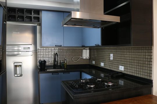Cozinha de apartamento para alugar com 2 quartos, 70m² em Pompeia, São Paulo