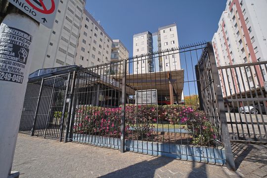 Fachada de apartamento para alugar com 2 quartos, 58m² em Cangaiba, São Paulo