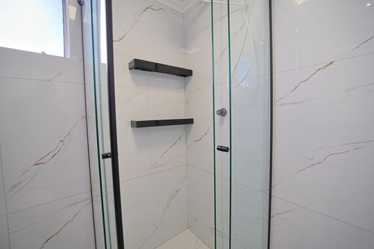 Banheiro de apartamento para alugar com 2 quartos, 58m² em Cangaiba, São Paulo
