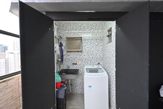 Lavanderia de apartamento à venda com 4 quartos, 148m² em Chácara Inglesa, São Paulo