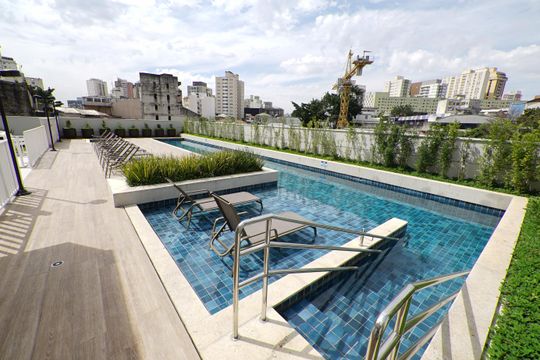 Piscina de apartamento para alugar com 1 quarto, 60m² em Liberdade, São Paulo