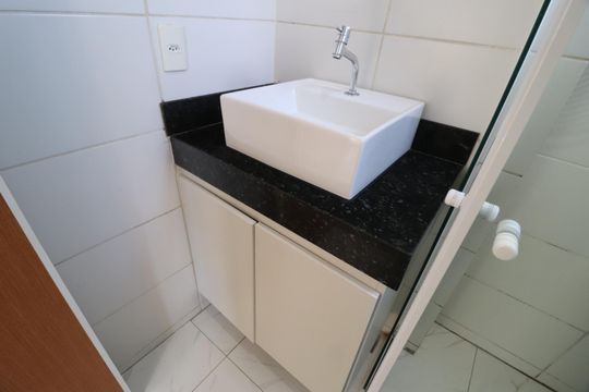 Banheiro Social de apartamento para alugar com 3 quartos, 61m² em Mansour, Uberlândia