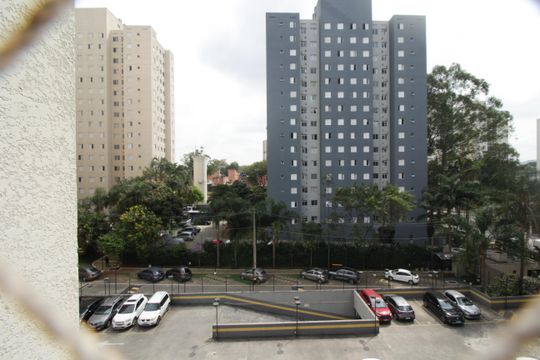 Vista quarto 2 de apartamento para alugar com 2 quartos, 52m² em Jardim Iris, São Paulo
