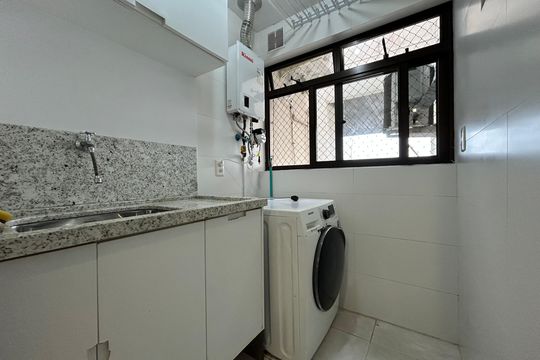 Área de Serviço de apartamento para alugar com 3 quartos, 131m² em João Paulo, Florianópolis