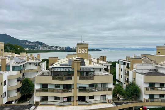 Vista de apartamento para alugar com 3 quartos, 131m² em João Paulo, Florianópolis