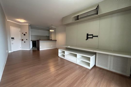 Apartamento para alugar com 3 quartos, 131m² em João Paulo, Florianópolis