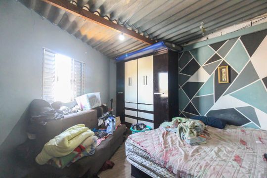 Quarto 2 de casa à venda com 2 quartos, 50m² em Parque dos Bancarios, São Paulo