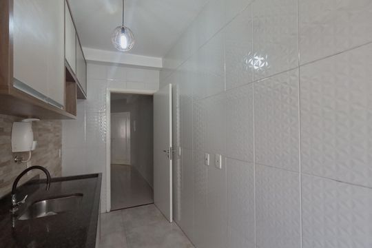 Cozinha de apartamento para alugar com 3 quartos, 84m² em Marapé, Santos