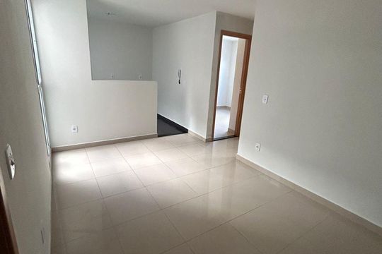 Apartamento para alugar com 2 quartos, 50m² em Pinheirinho, Curitiba