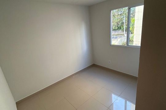 Quarto de apartamento para alugar com 2 quartos, 50m² em Pinheirinho, Curitiba