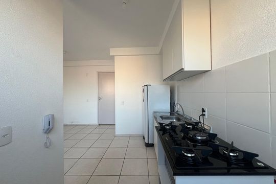 Cozinha de apartamento para alugar com 1 quarto, 46m² em Jk, Contagem