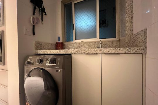 Área de serviço de apartamento para alugar com 2 quartos, 120m² em Castelo, Belo Horizonte