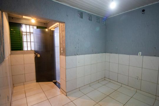 Casa à venda com 3 quartos, 150m² em Qr 506, Brasília