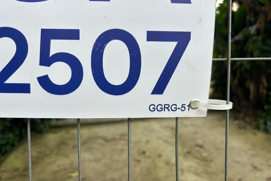 Placa  de casa de condomínio para alugar com 1 quarto, 40m² em Lagoa da Conceição, Florianópolis
