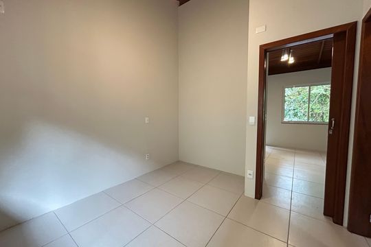Suíte  de casa de condomínio para alugar com 1 quarto, 40m² em Lagoa da Conceição, Florianópolis