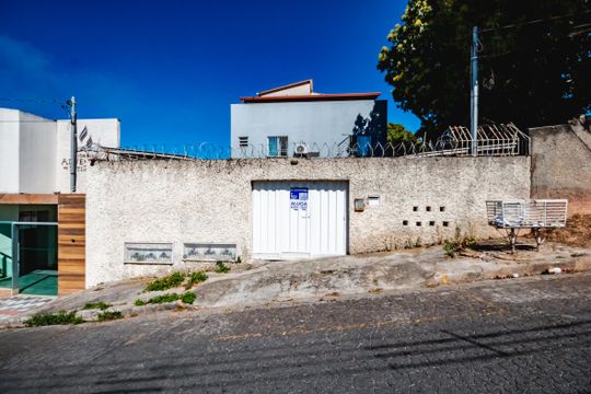 Apartamento para alugar com 2 quartos, 130m² em Tupi, Belo Horizonte