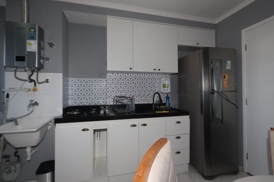 Cozinha de apartamento para alugar com 2 quartos, 35m² em Cidade Satelite Santa Barbara, São Paulo