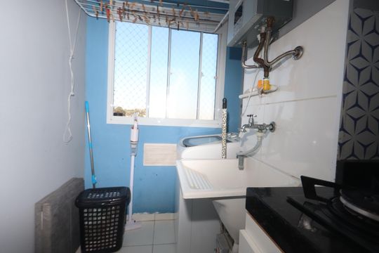 Área de Serviço de apartamento para alugar com 2 quartos, 35m² em Cidade Satelite Santa Barbara, São Paulo