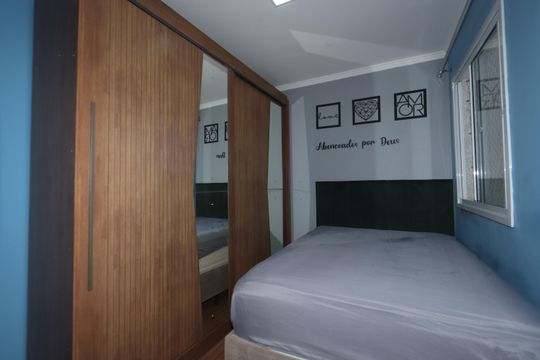 Quarto 1 de apartamento para alugar com 2 quartos, 35m² em Cidade Satelite Santa Barbara, São Paulo