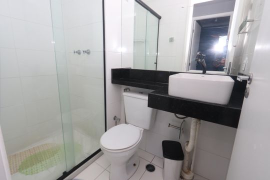 Banheiro de apartamento para alugar com 2 quartos, 35m² em Cidade Satelite Santa Barbara, São Paulo