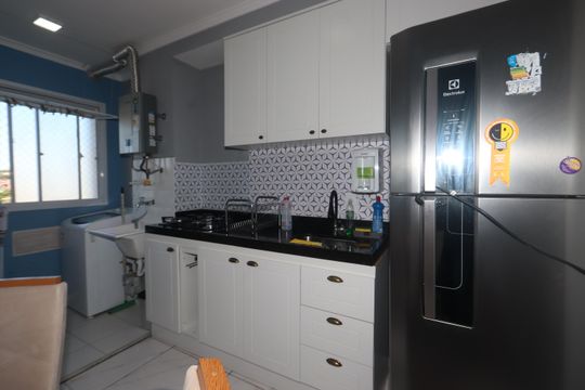 Cozinha de apartamento para alugar com 2 quartos, 35m² em Cidade Satelite Santa Barbara, São Paulo