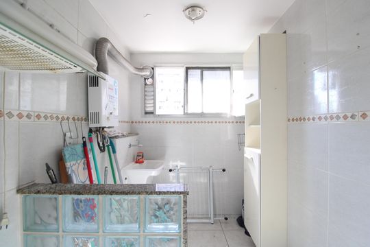 Área de serviço de apartamento para alugar com 2 quartos, 85m² em Barra da Tijuca, Rio de Janeiro