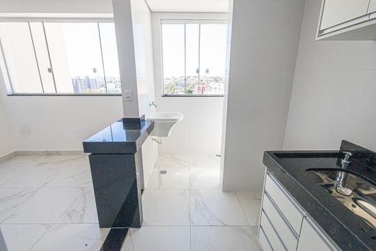 cozinha de apartamento para alugar com 2 quartos, 50m² em Santa Branca, Belo Horizonte