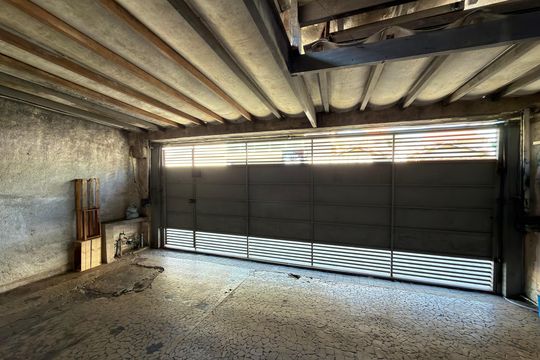 Garagem de casa à venda com 3 quartos, 280m² em Jardim Copacabana, São Bernardo do Campo