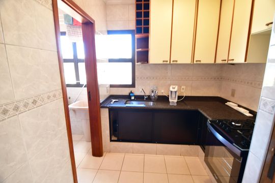 Cozinha de apartamento para alugar com 2 quartos, 77m² em Bosque, Campinas