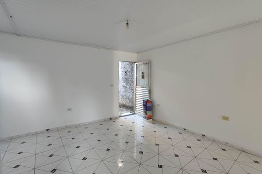 Casa para alugar com 1 quarto, 60m² em Jardim Figueiredo, Ferraz de Vasconcelos