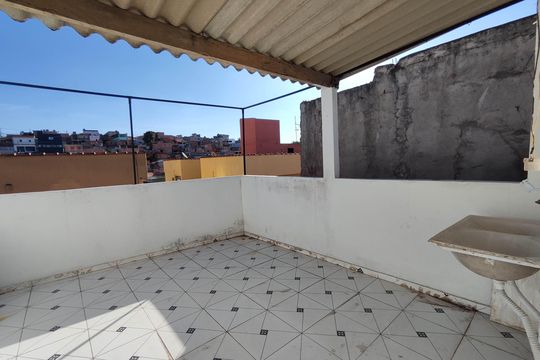 Área comum de casa para alugar com 1 quarto, 60m² em Jardim Figueiredo, Ferraz de Vasconcelos