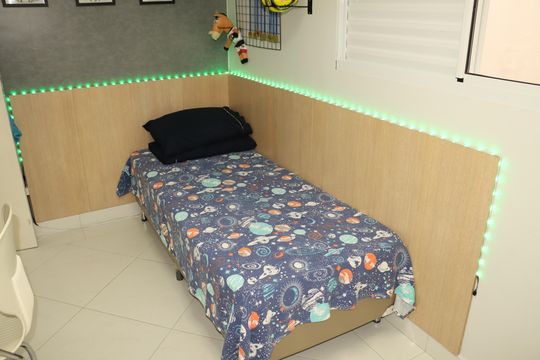 Casa à venda com 3 quartos, 174m² em Vila Tolstoi, São Paulo